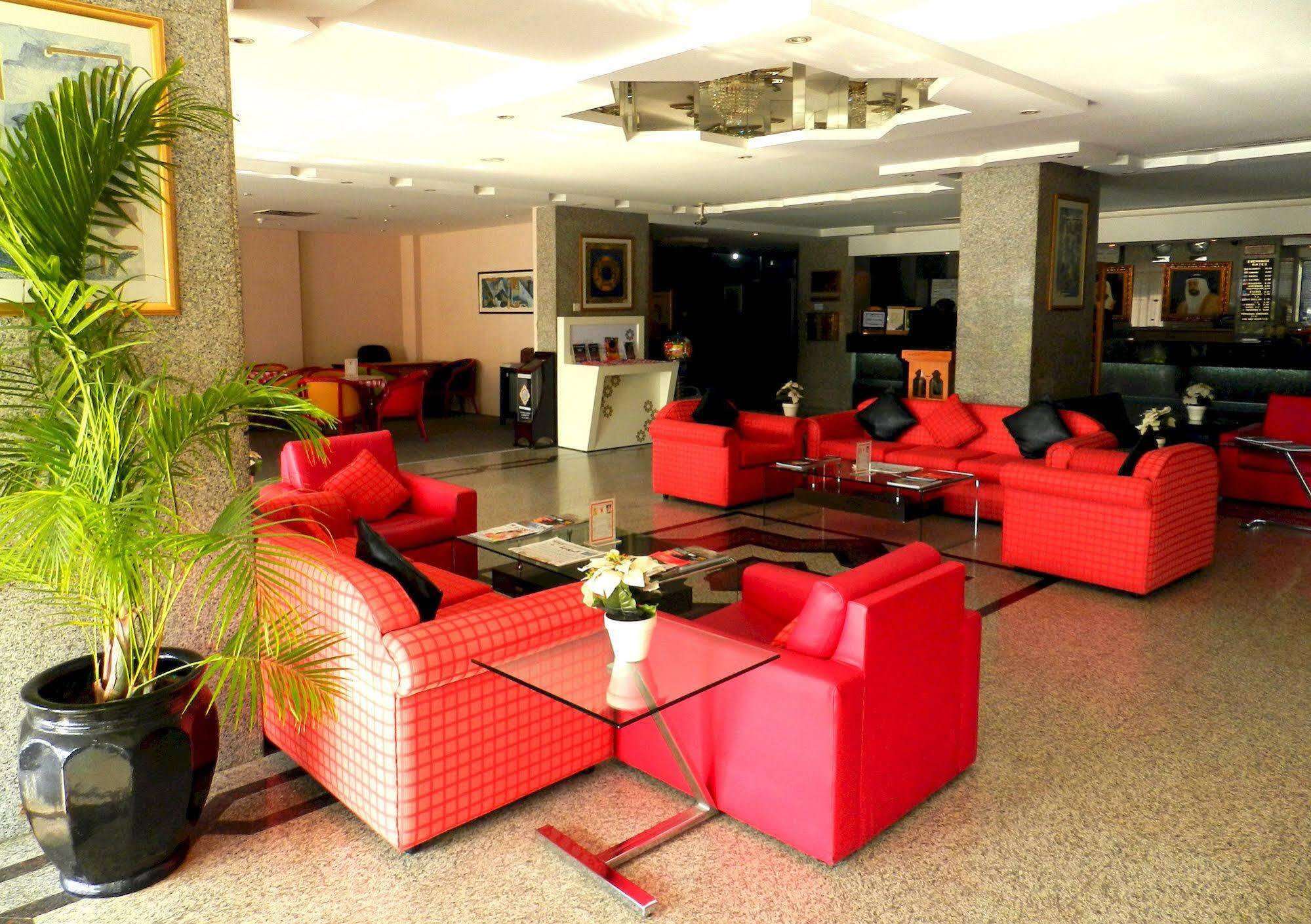 Nova Park Hotel Sharjah Esterno foto